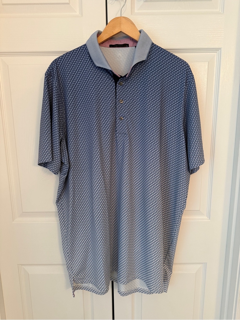 Greyson Men's Navy and Light Blue Micro-Pattern Polo